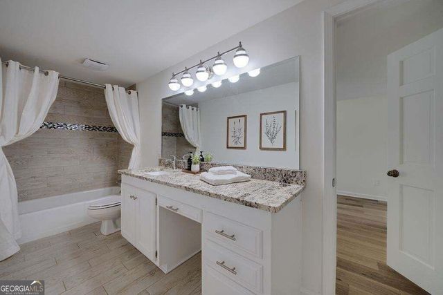 820 Oakhaven Drive, Roswell, GA 30075