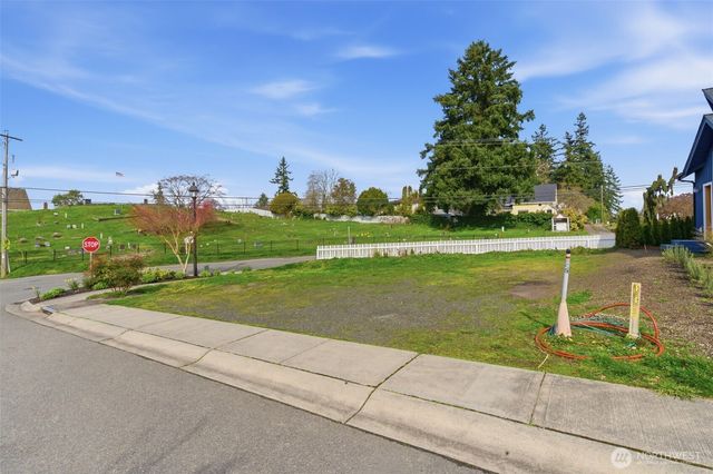 515 Antonson Lane NE, Poulsbo, WA 98370