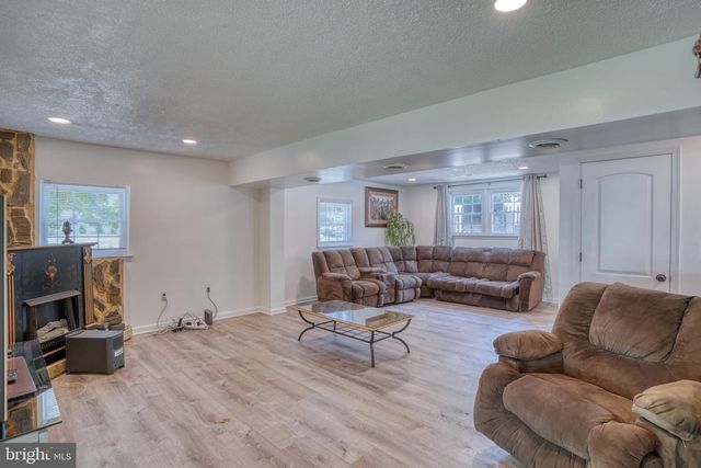 1 W ELGIN CT, Newark, DE 19702