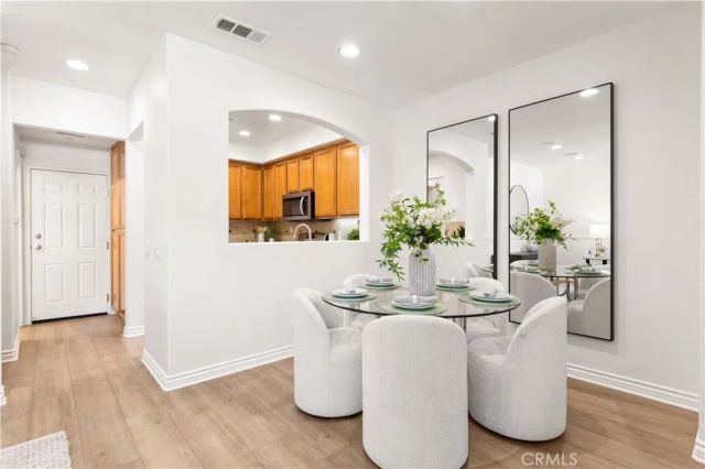 76 Trailing Vine, Irvine, CA 92602