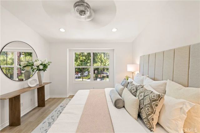 76 Trailing Vine, Irvine, CA 92602