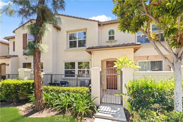 76 Trailing Vine, Irvine, CA 92602
