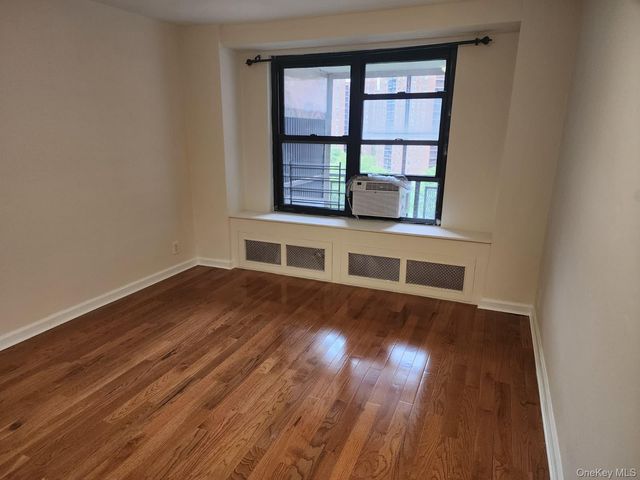 61-45 98th Street 8G, Rego Park, NY 11374