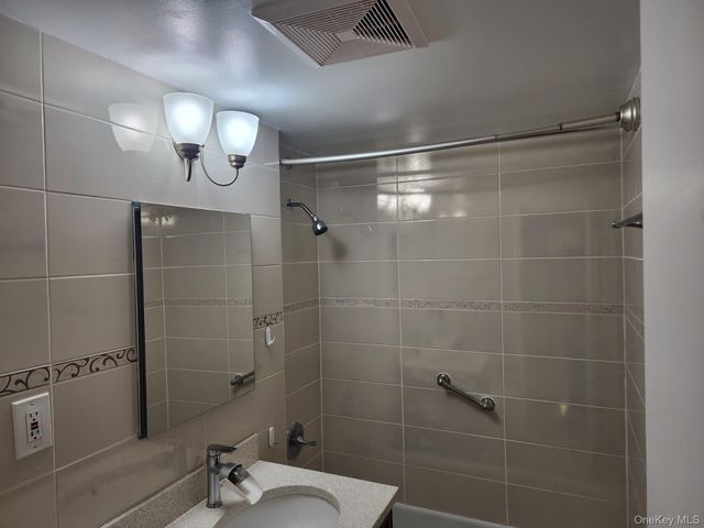 61-45 98th Street 8G, Rego Park, NY 11374