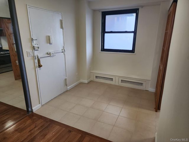 61-45 98th Street 8G, Rego Park, NY 11374