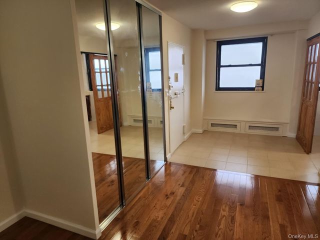 61-45 98th Street 8G, Rego Park, NY 11374