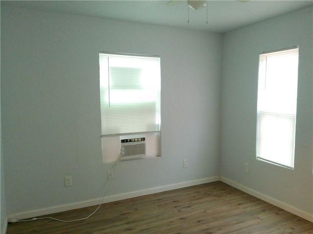 225 Watson St, Corpus Christi, TX 78415