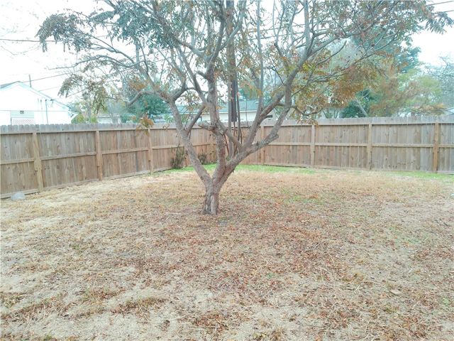 225 Watson St, Corpus Christi, TX 78415