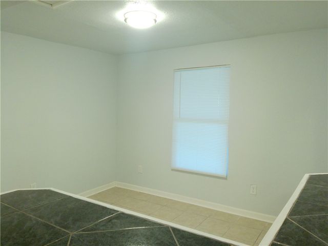 225 Watson St, Corpus Christi, TX 78415