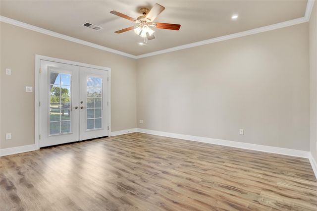 2075 Lomax School Road, La Porte, TX 77571