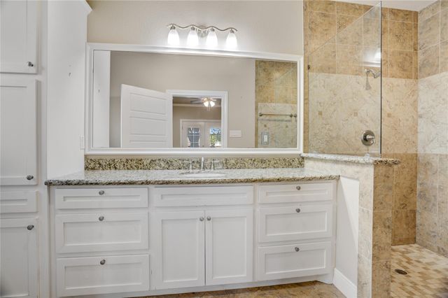 2075 Lomax School Road, La Porte, TX 77571