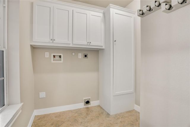 2075 Lomax School Road, La Porte, TX 77571