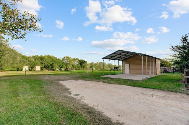 2075 Lomax School Road, La Porte, TX 77571