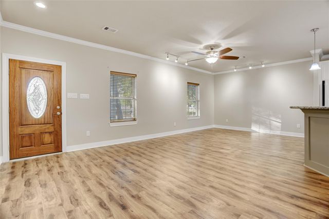 2075 Lomax School Road, La Porte, TX 77571