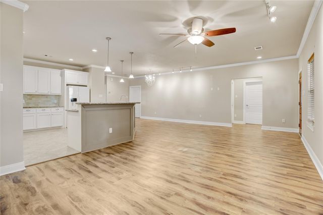 2075 Lomax School Road, La Porte, TX 77571