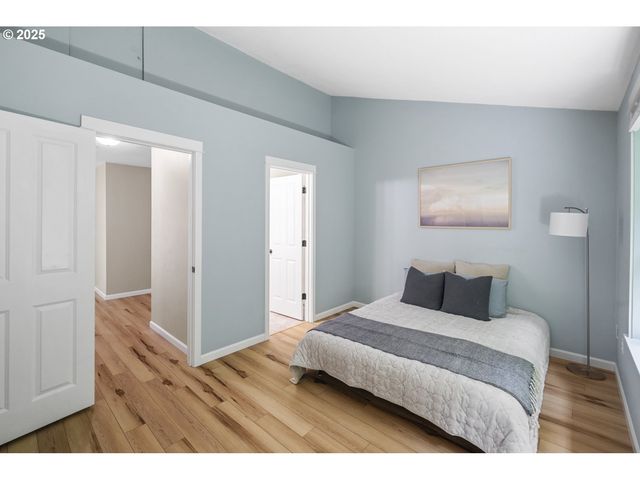 9243 Nw GERMANTOWN Rd, Portland, OR 97231