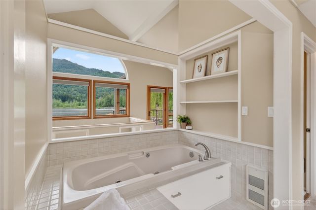 270 Shallow Shore Road, Bellingham, WA 98229