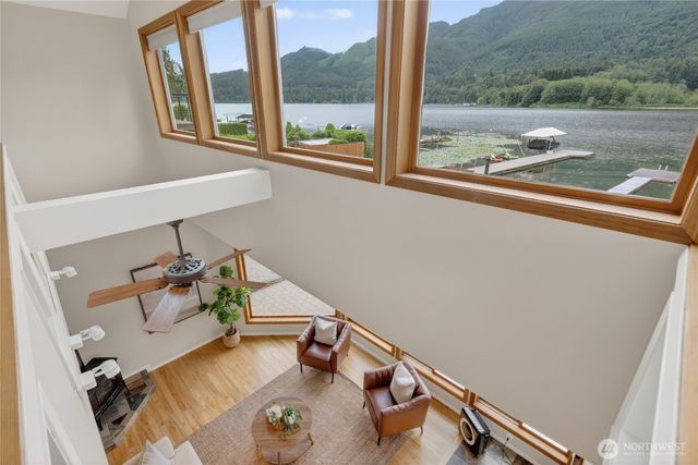 270 Shallow Shore Road, Bellingham, WA 98229