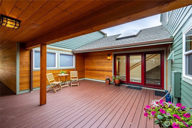 270 Shallow Shore Road, Bellingham, WA 98229