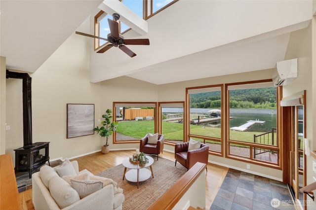 270 Shallow Shore Road, Bellingham, WA 98229