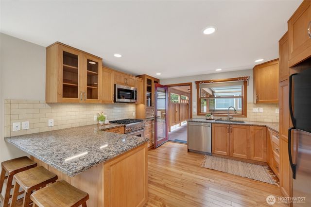 270 Shallow Shore Road, Bellingham, WA 98229