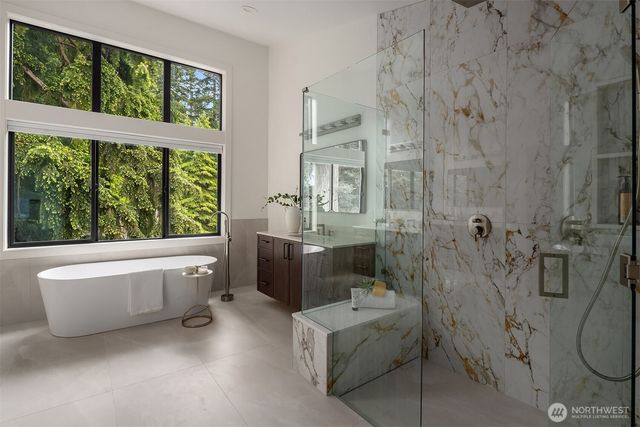 1208 211th Place, Sammamish, WA 98074