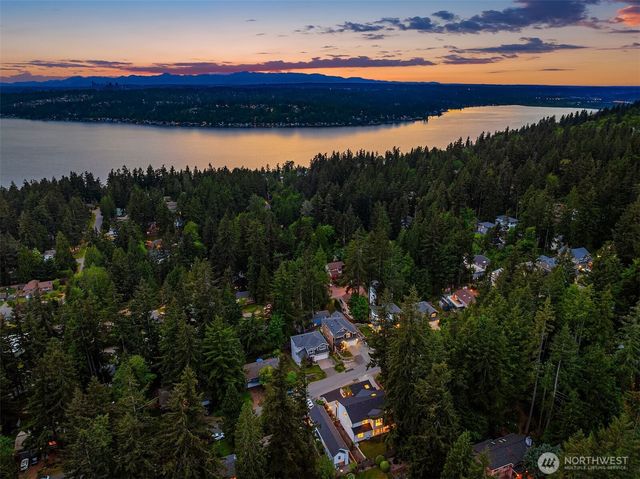 1208 211th Place, Sammamish, WA 98074