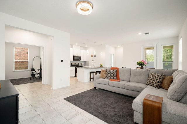 5022 Jonina Lane, Houston, TX 77048