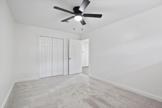 322 E Edgebrook Drive, Houston, TX 77034