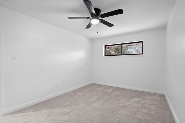 322 E Edgebrook Drive, Houston, TX 77034