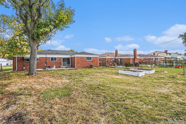 29229 Van Laan Drive, Warren, MI 48092