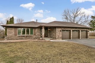 4951 Crest Court, Country Club Hills, IL 60478