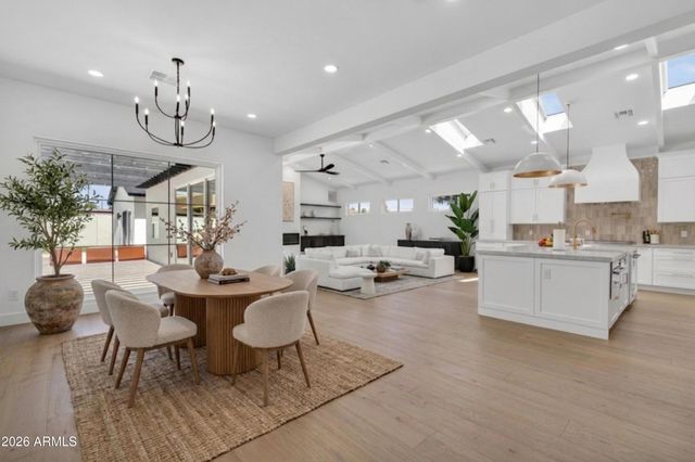 4048 E EDGEMONT Avenue, Phoenix, AZ 85008