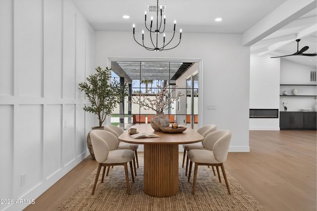 4048 E EDGEMONT Avenue, Phoenix, AZ 85008