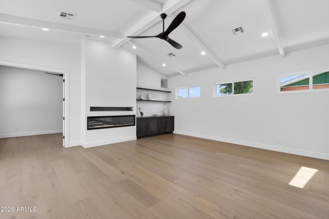 4048 E EDGEMONT Avenue, Phoenix, AZ 85008