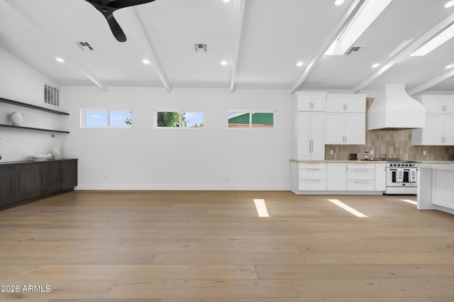 4048 E EDGEMONT Avenue, Phoenix, AZ 85008