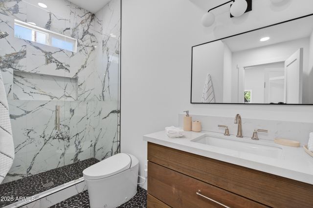 4048 E EDGEMONT Avenue, Phoenix, AZ 85008