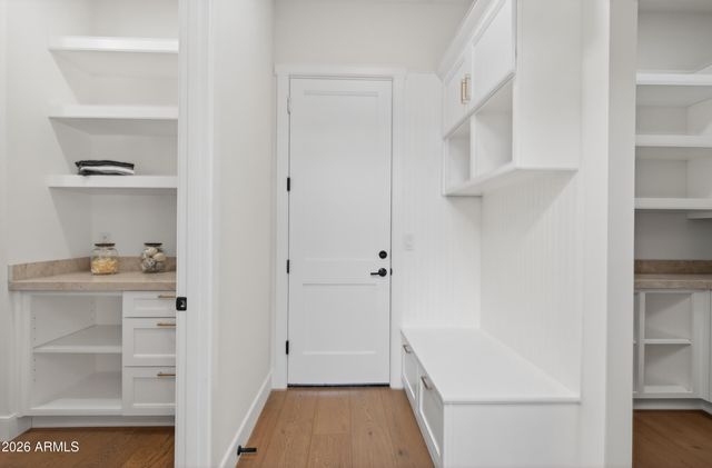 4048 E EDGEMONT Avenue, Phoenix, AZ 85008