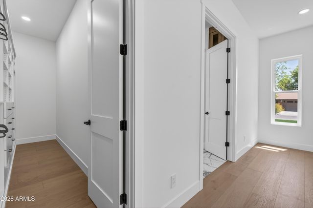 4048 E EDGEMONT Avenue, Phoenix, AZ 85008