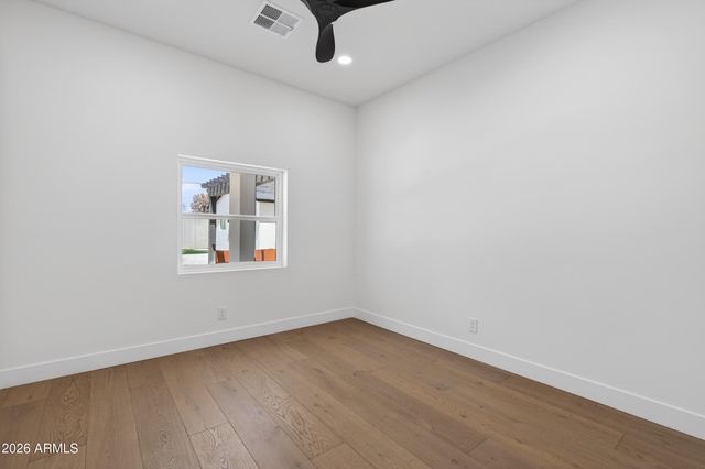 4048 E EDGEMONT Avenue, Phoenix, AZ 85008