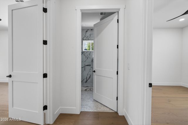 4048 E EDGEMONT Avenue, Phoenix, AZ 85008