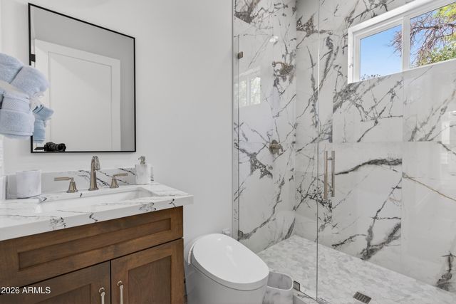 4048 E EDGEMONT Avenue, Phoenix, AZ 85008