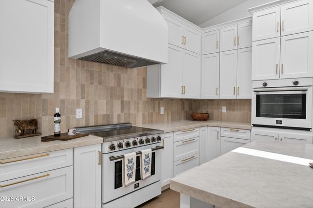 4048 E EDGEMONT Avenue, Phoenix, AZ 85008