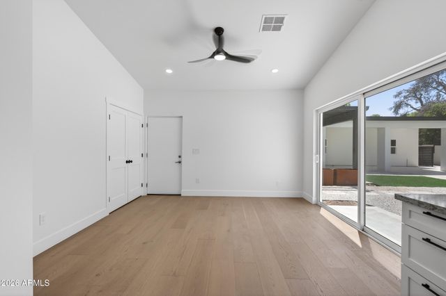 4048 E EDGEMONT Avenue, Phoenix, AZ 85008