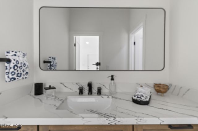 4048 E EDGEMONT Avenue, Phoenix, AZ 85008