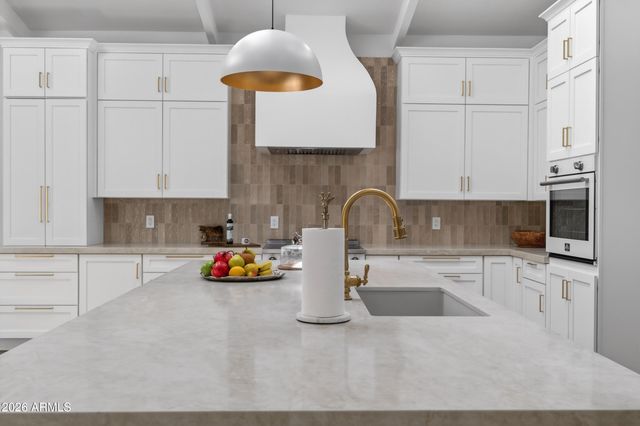 4048 E EDGEMONT Avenue, Phoenix, AZ 85008