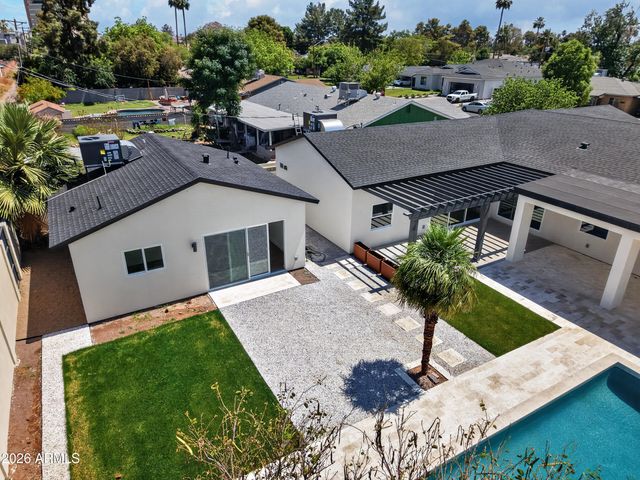 4048 E EDGEMONT Avenue, Phoenix, AZ 85008