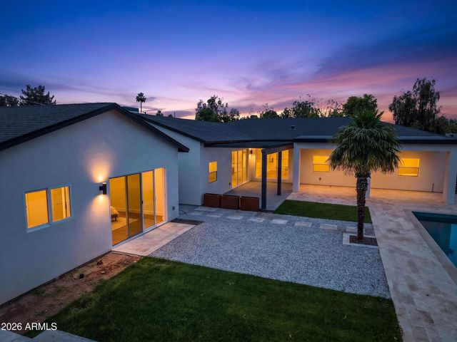 4048 E EDGEMONT Avenue, Phoenix, AZ 85008