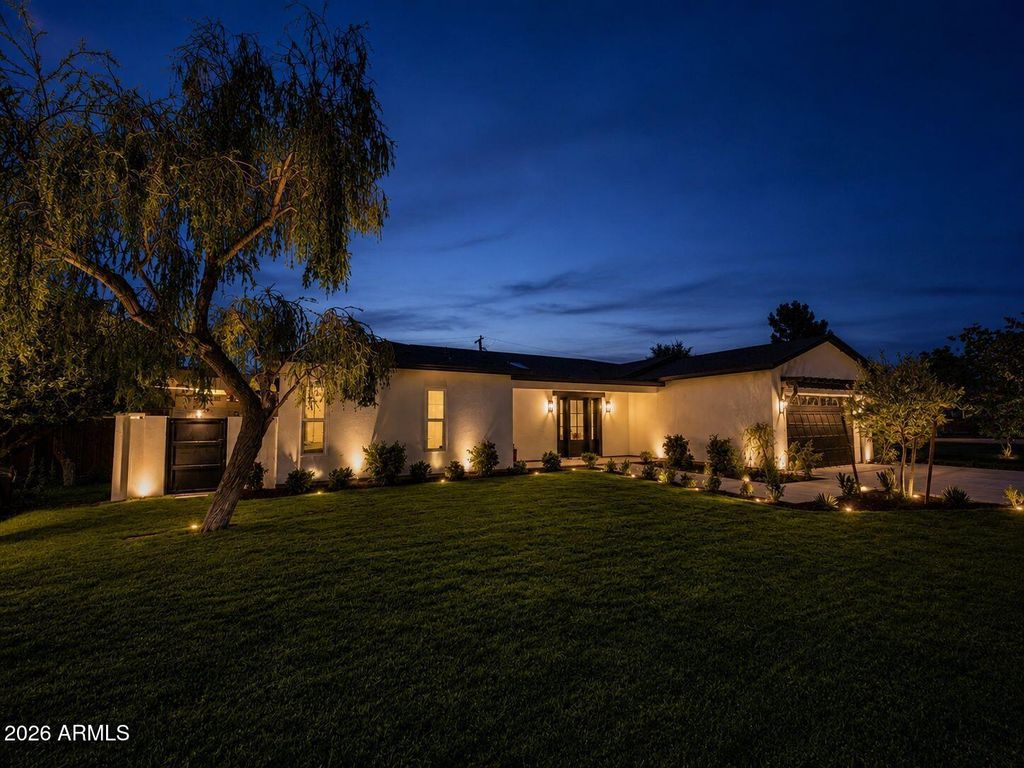 4048 E EDGEMONT Avenue, Phoenix, AZ 85008 — photo 4