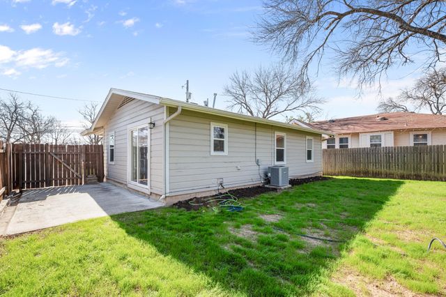 1404 Vargas RD, Austin, TX 78741